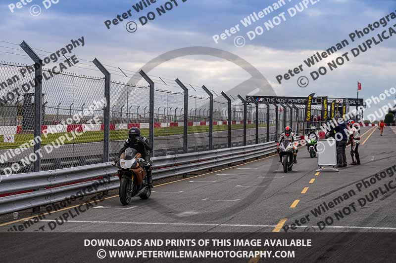 donington no limits trackday;donington park photographs;donington trackday photographs;no limits trackdays;peter wileman photography;trackday digital images;trackday photos